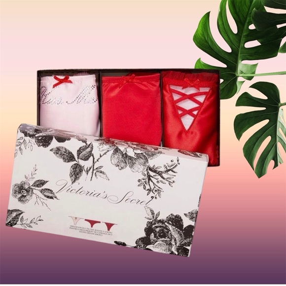 VS DREAM ANGELS 3-Pack Festive V-String Panties - Picture 13 of 13